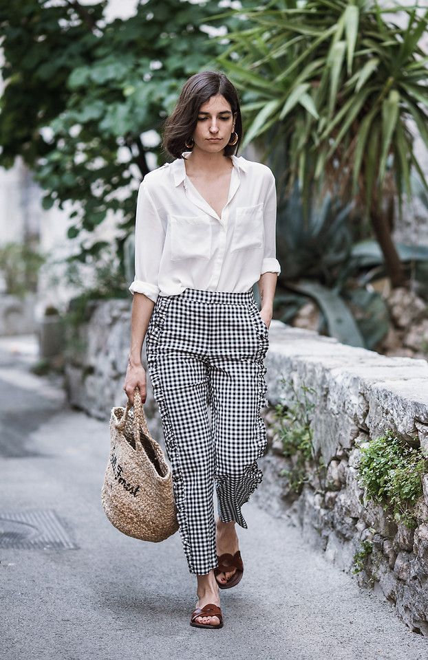 How to Style Gingham Pants Outfit? Easy and Chic Ideas for Everyday Wear!