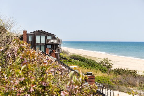 Explore Romantic Weekend Getaways in Long Island NY (Discover Cozy Inns and Breathtaking Scenery)