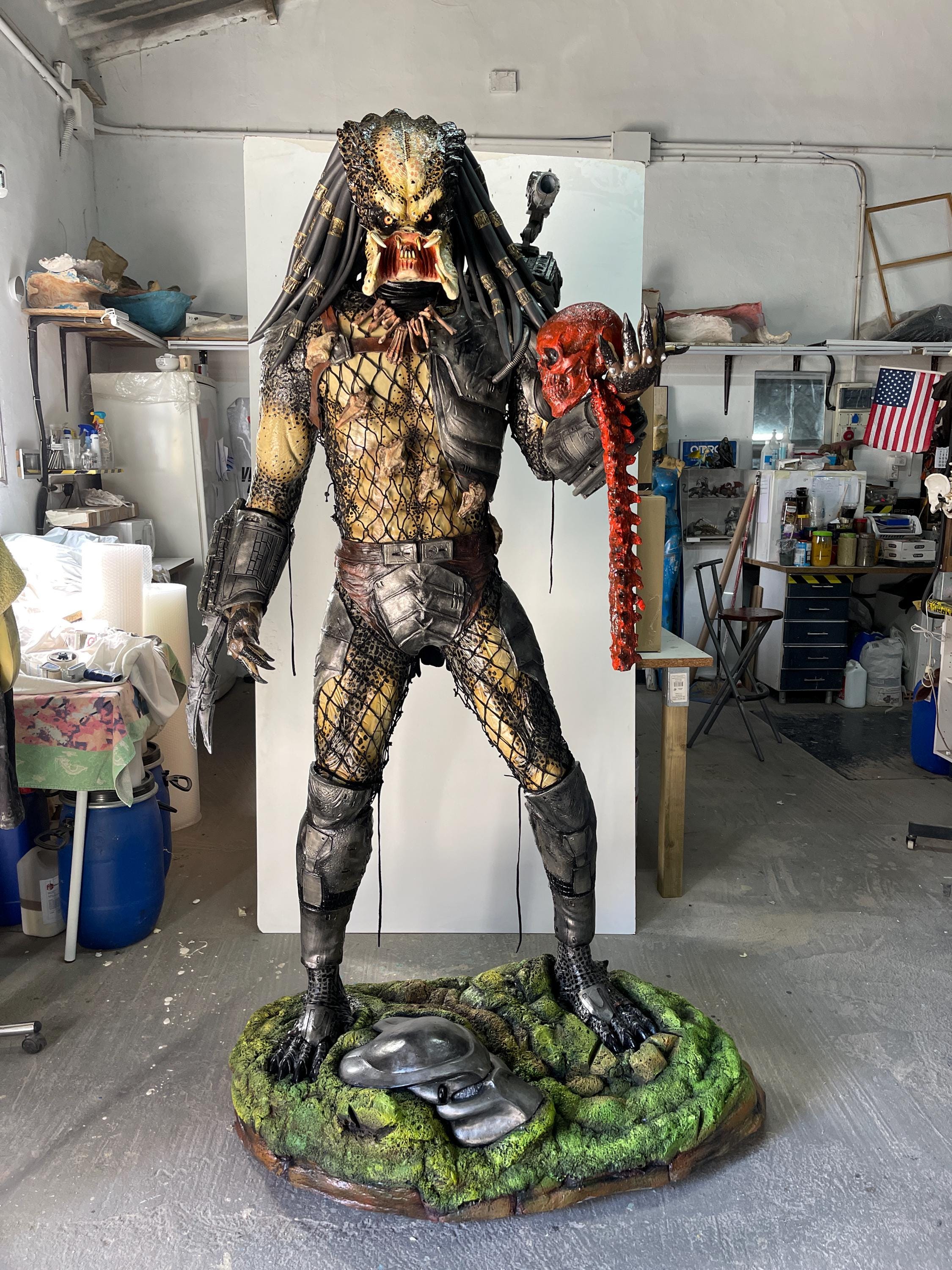 Get a Life Size Predator Statue: Buy It Now