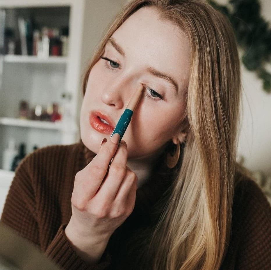 Is Thrive Makeup Clean? A Deep Dive into Their Formulas