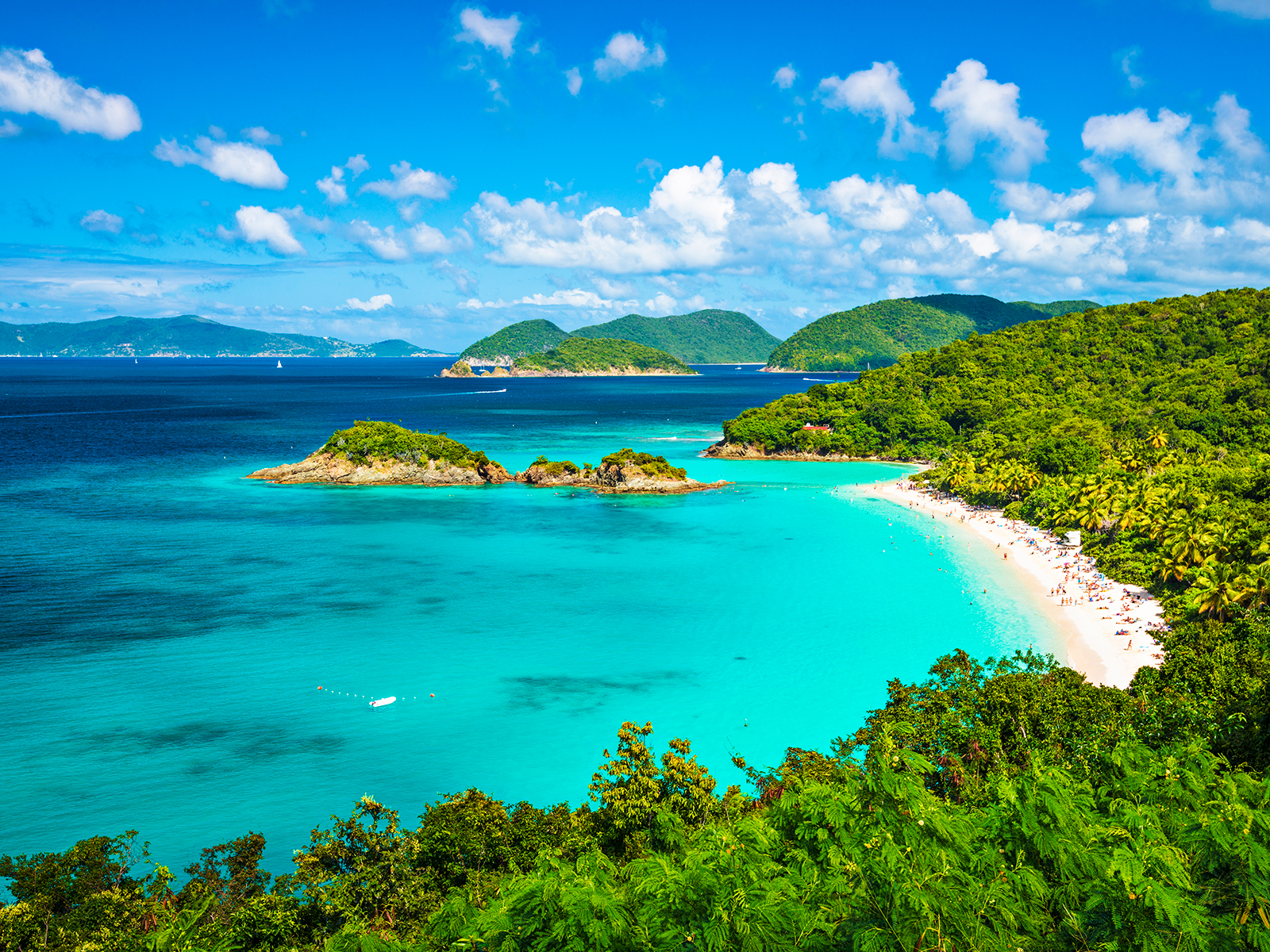 Affordable Warm Vacation Spots in December in the US for a Sunny Getaway