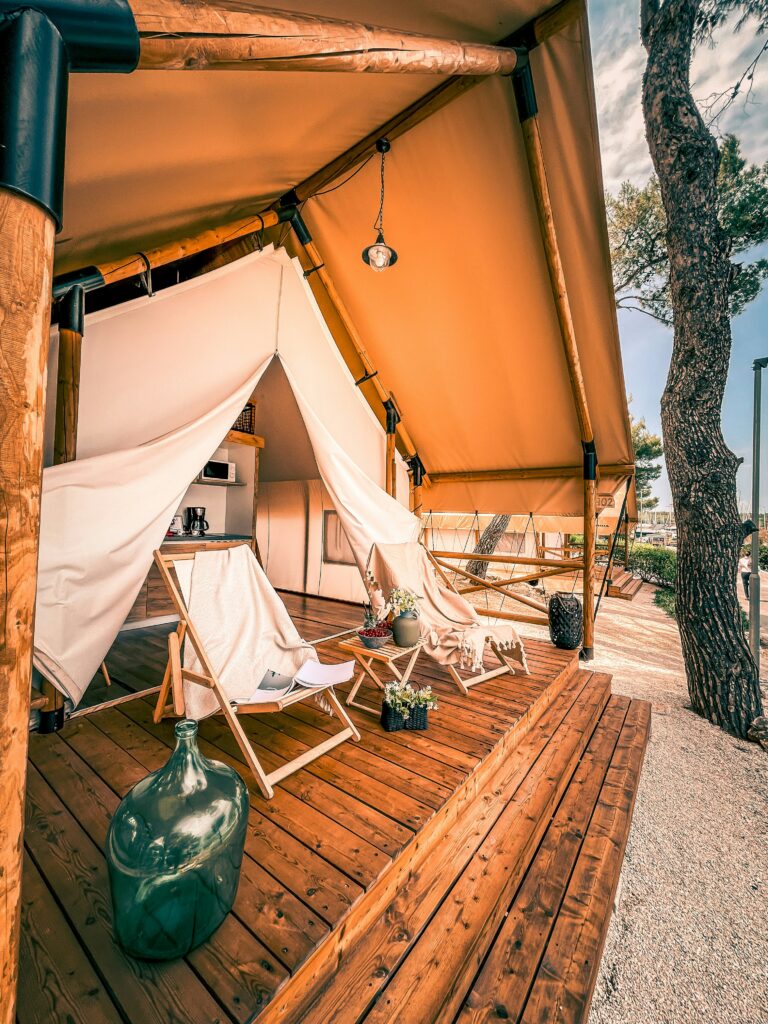 Glamping in Northern California: How to Plan Your Trip? (Your Complete Guide to Luxury Camping)