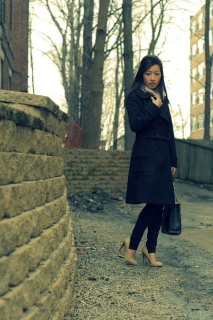 How to Style a Petite Long Black Coat? Check Out These Looks!