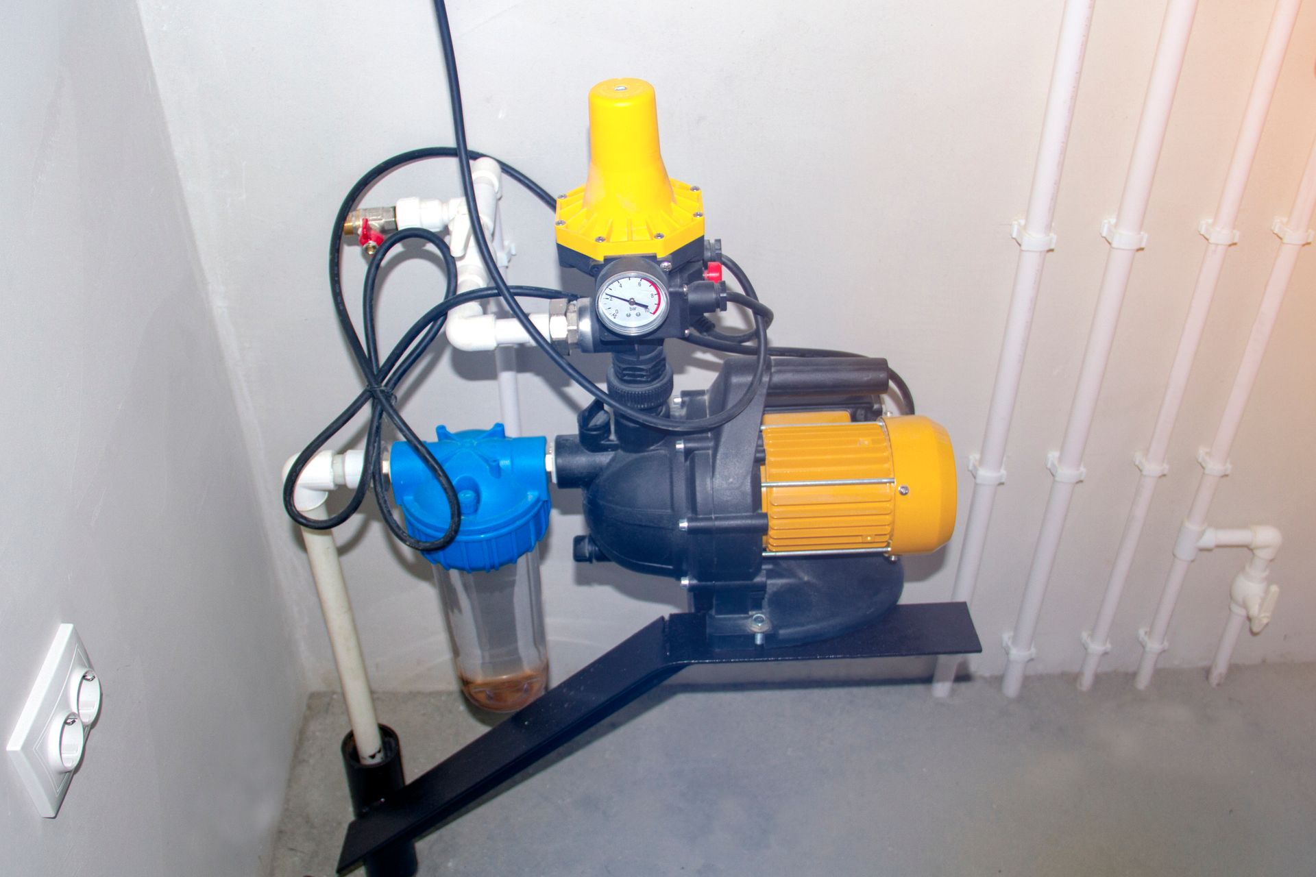 How Long Does a Well Pressure Tank Last? Simple Tips to Extend Its Life
