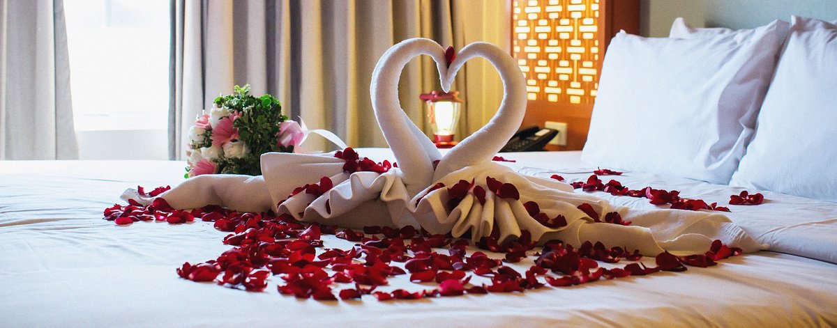 Romantic Hotels in Newport Beach: Top Picks for Lovebirds!
