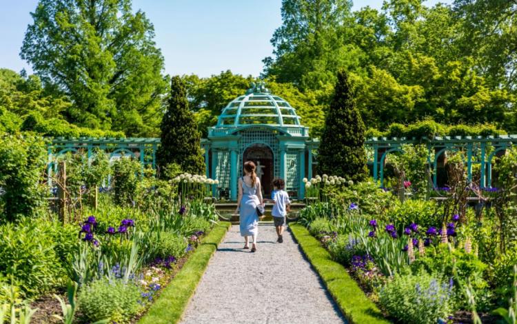 Explore Springs Long Island: Attractions & Hidden Gems.
