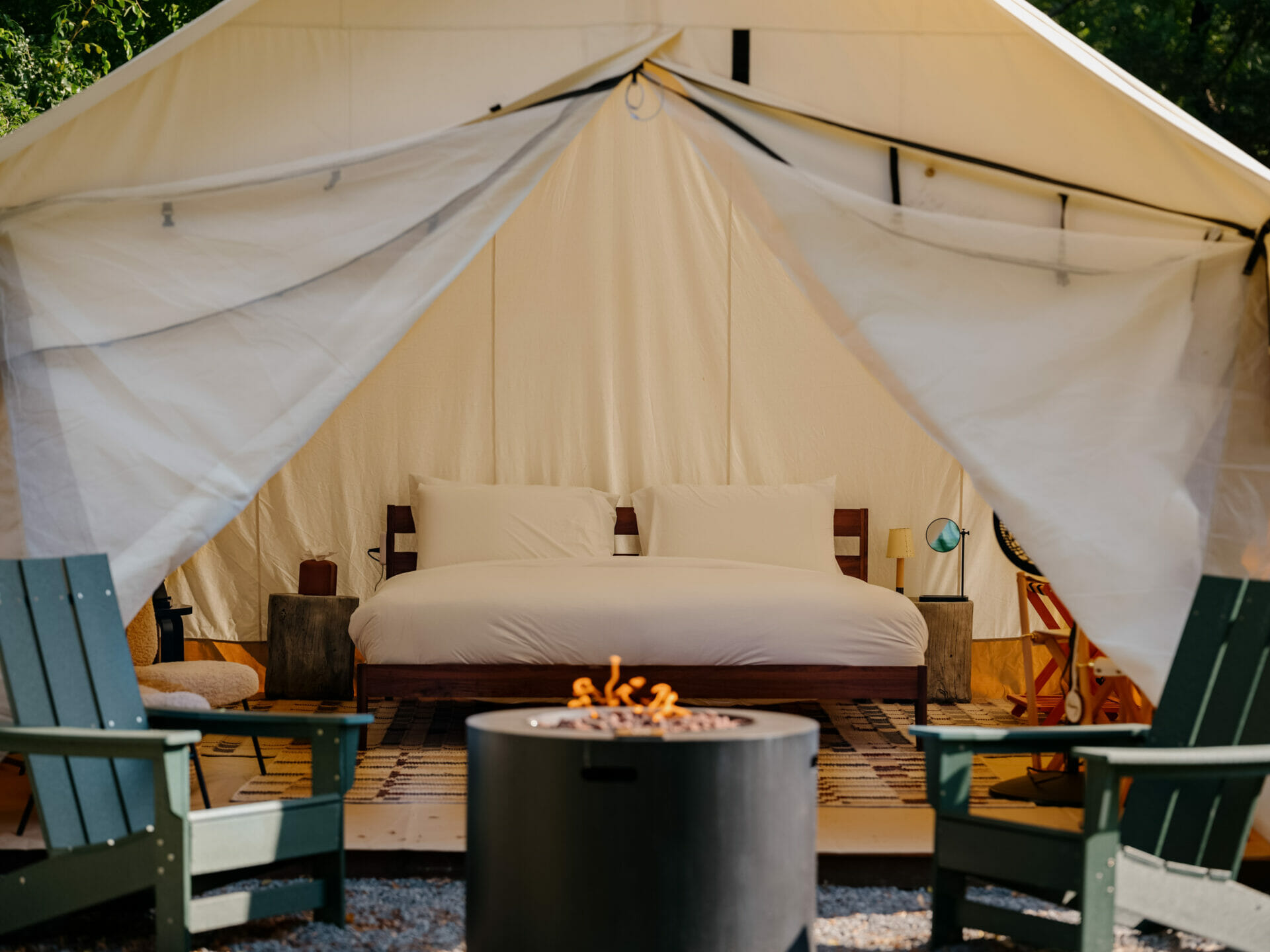 Guerneville CA Glamping: Unforgettable Stays near the River.