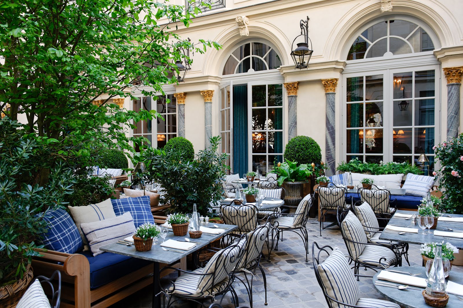 Top Hidden Gem Restaurants in Paris: Unique Dining Guide!