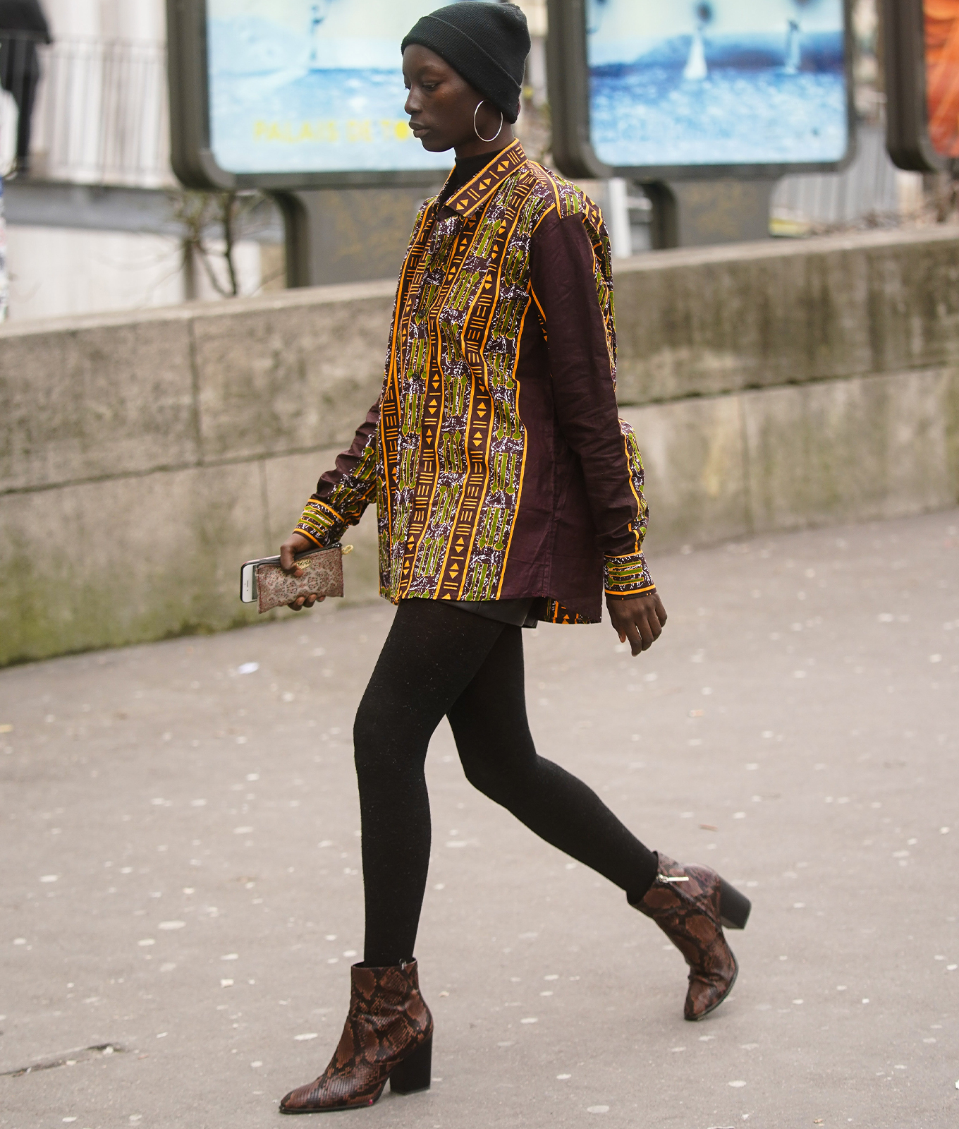 Best Ways to Wear Legging with Booties This Season.